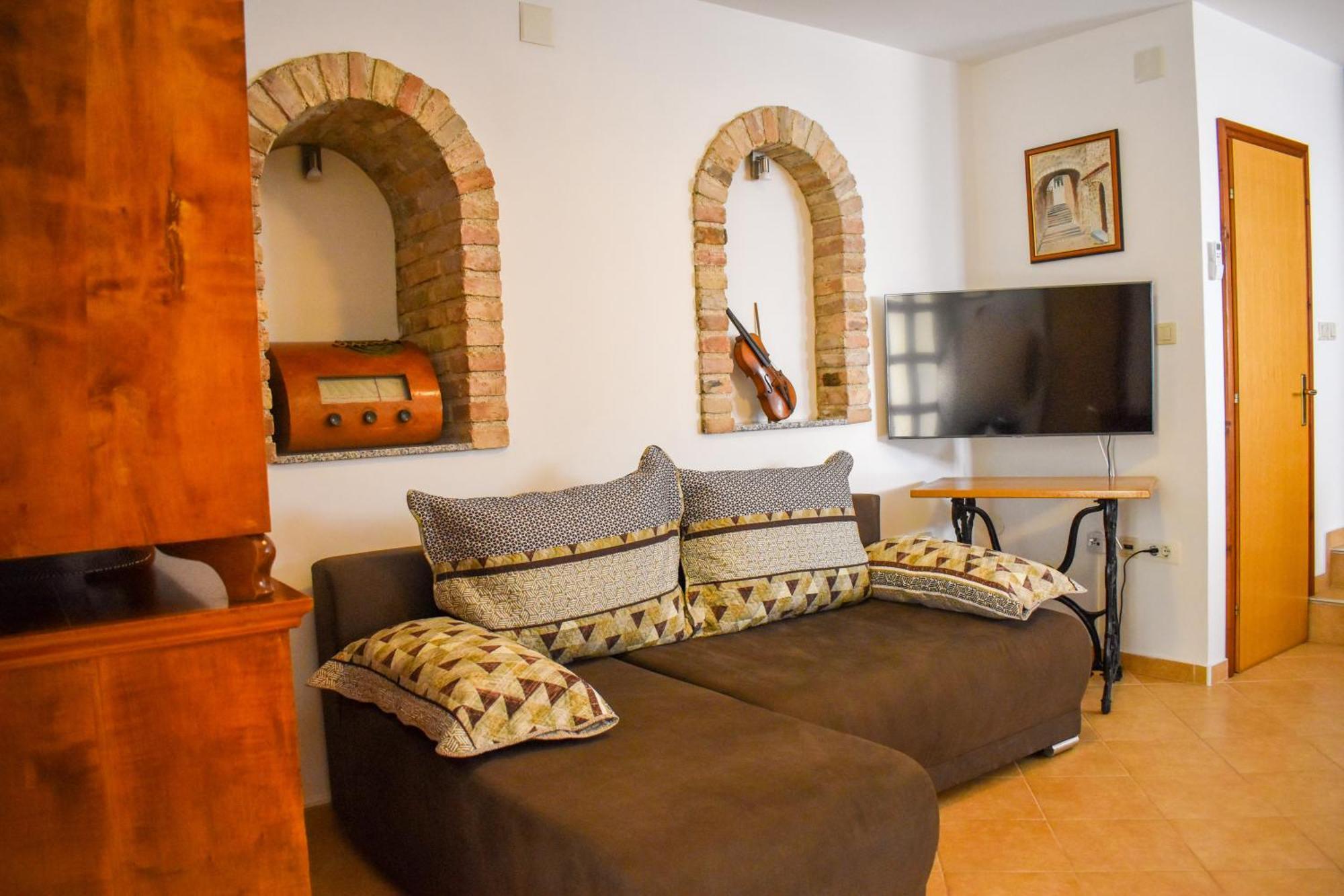 נובי ווינודולסקי Apartmani Amra מראה חיצוני תמונה